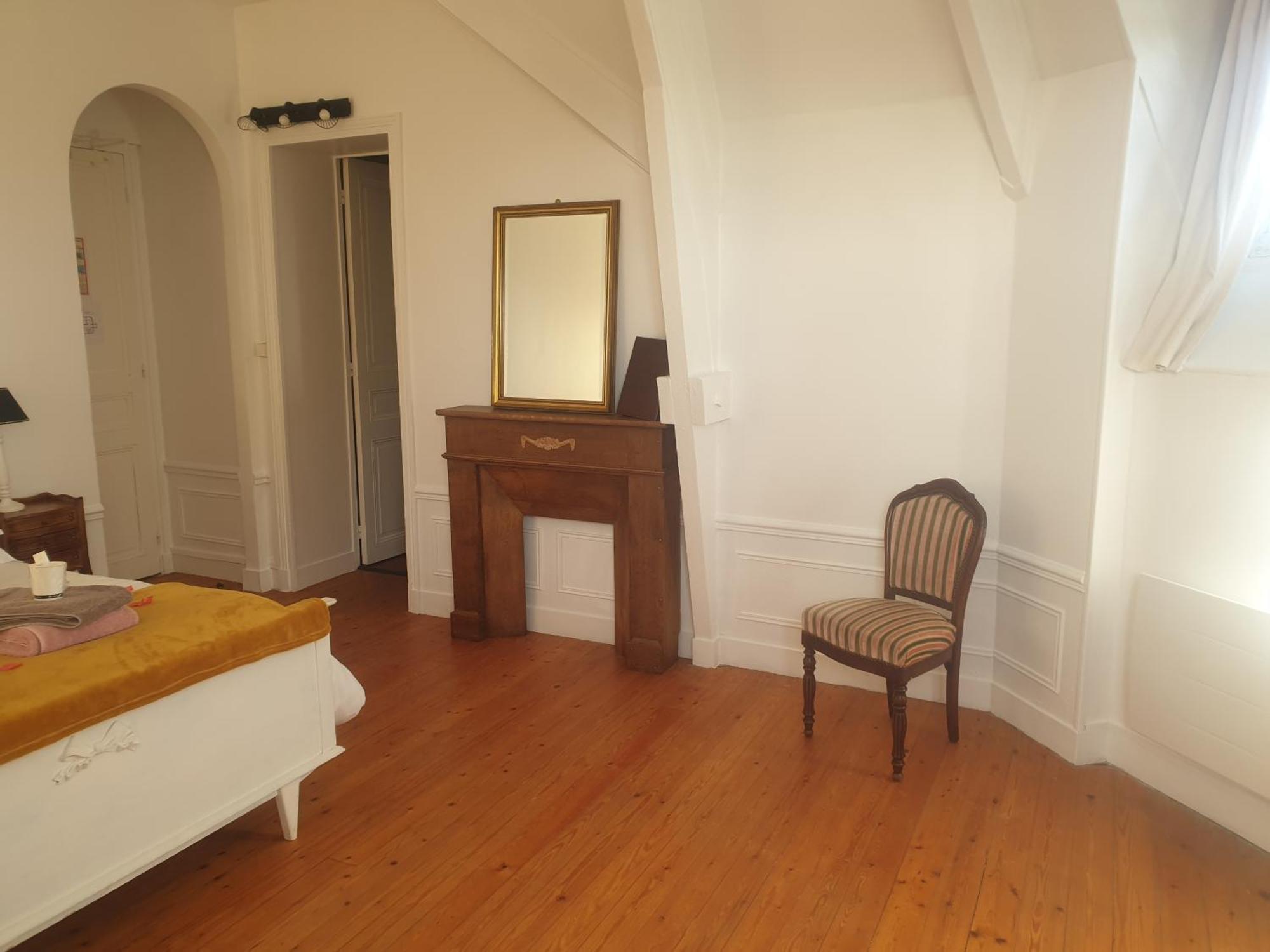 Chateau De Surville Surville  Room photo